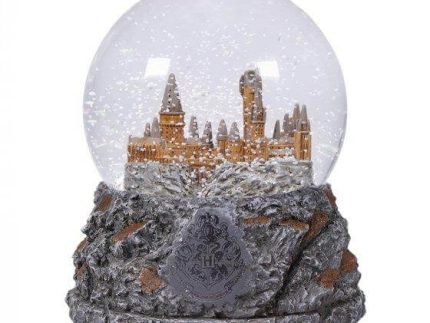 Hogwarts Castle Christmas Snow Globe