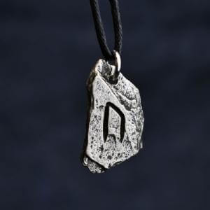 Rune U or V - Uruz Rune
